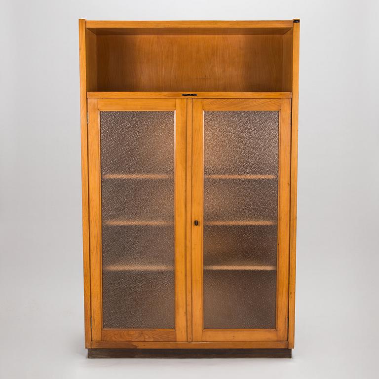 Antonio Ferretti, An early 1950s 'Algeri' bookcase, Milan, Italy.