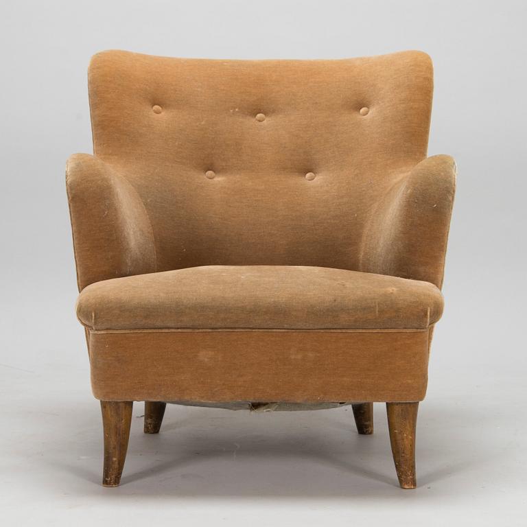 Fåtölj, 1900-talets mitt, sannolikt Boman, Åbo.