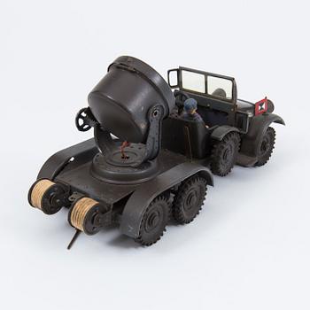 A Hausser search light vehicle with flak 88-cannon, Germany c. 1940.