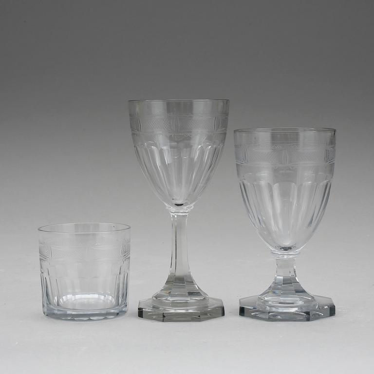 GLASSERVIS, 30 delar, Hörningsholm, Gerda strömberg, Strömbergshyttan.