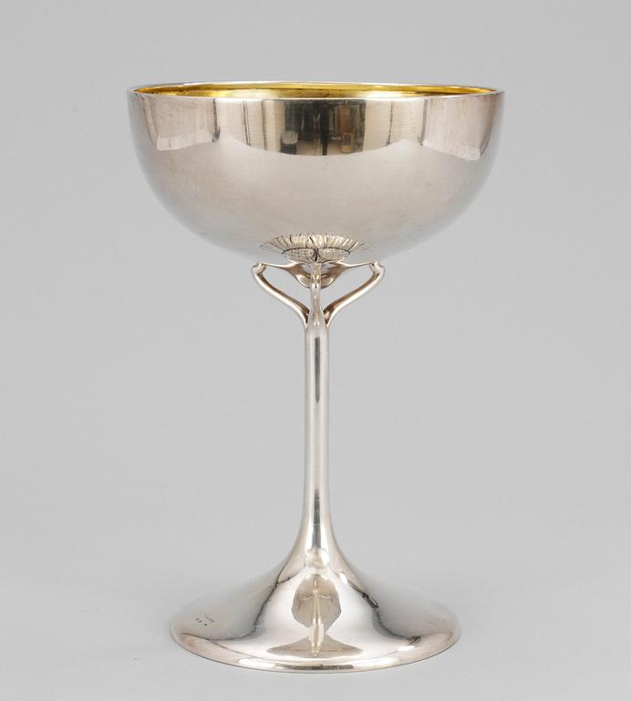 POKAL, silver. C.G.Hallberg, Stockholm 1910. Jugend.