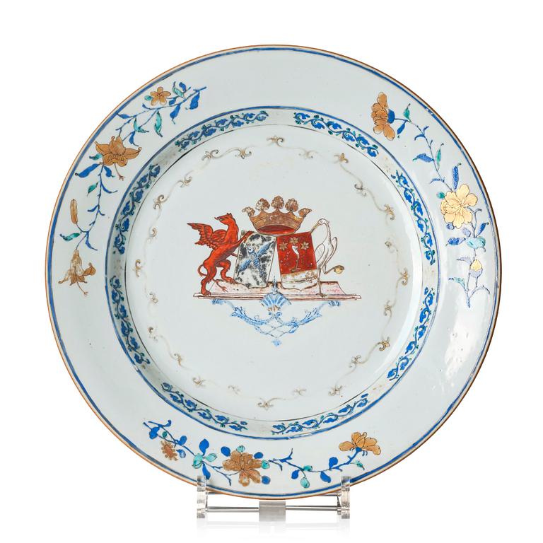A Swedish Armorial dish, Qing dynasty, Yongzheng (1723-35).