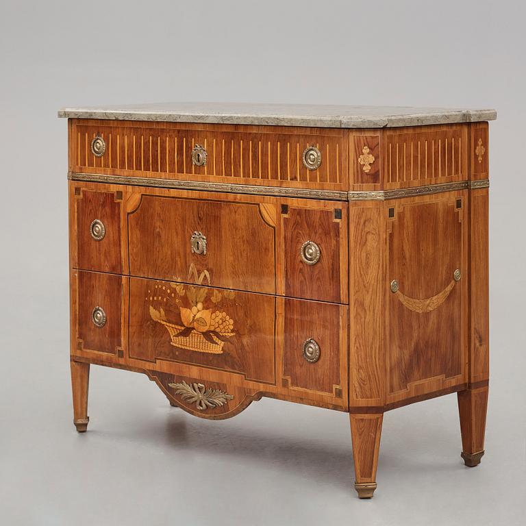 A Gustavian commode by Gustaf Foltiern (master in Stockholm 1771-1804), dated 1786.