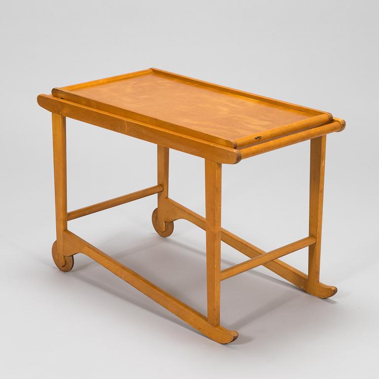 Ilmari Tapiovaara, a 1940's tea trolley for Keravan Puuteollisuus.