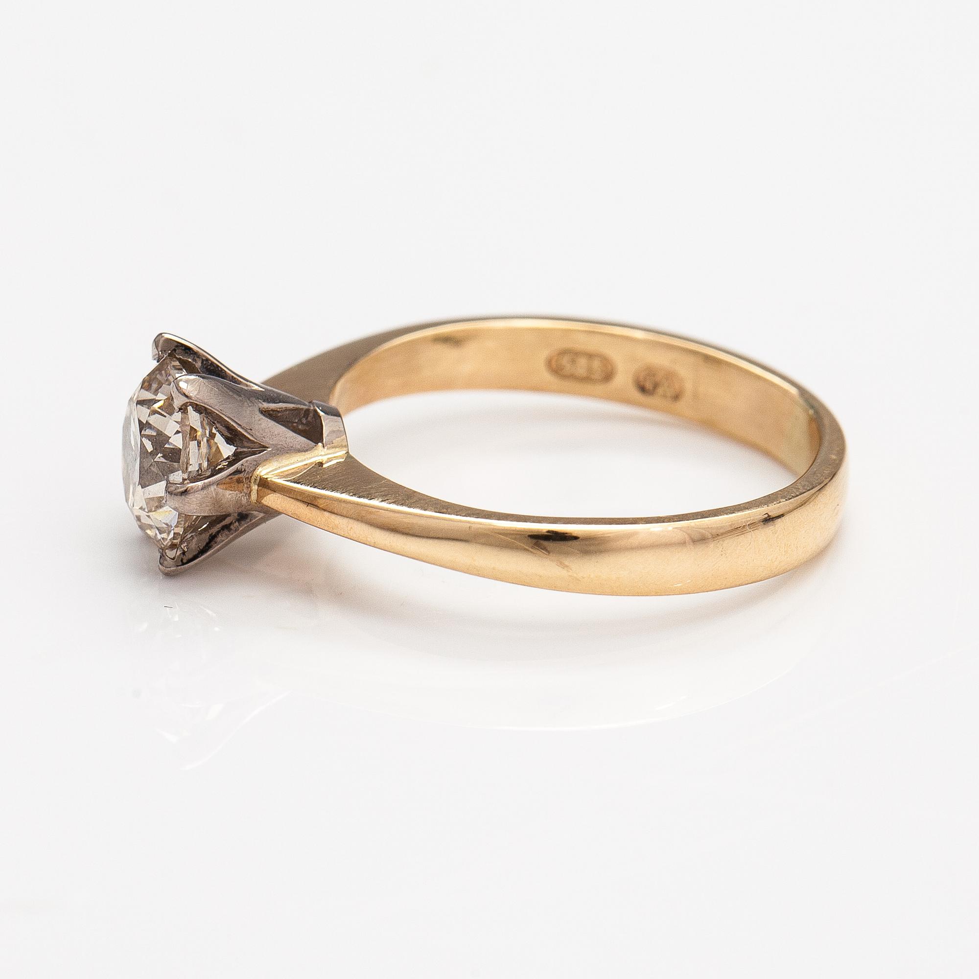 Ring, 14K guld, diamant ca 1.25 ct. GIA-certifikat.
