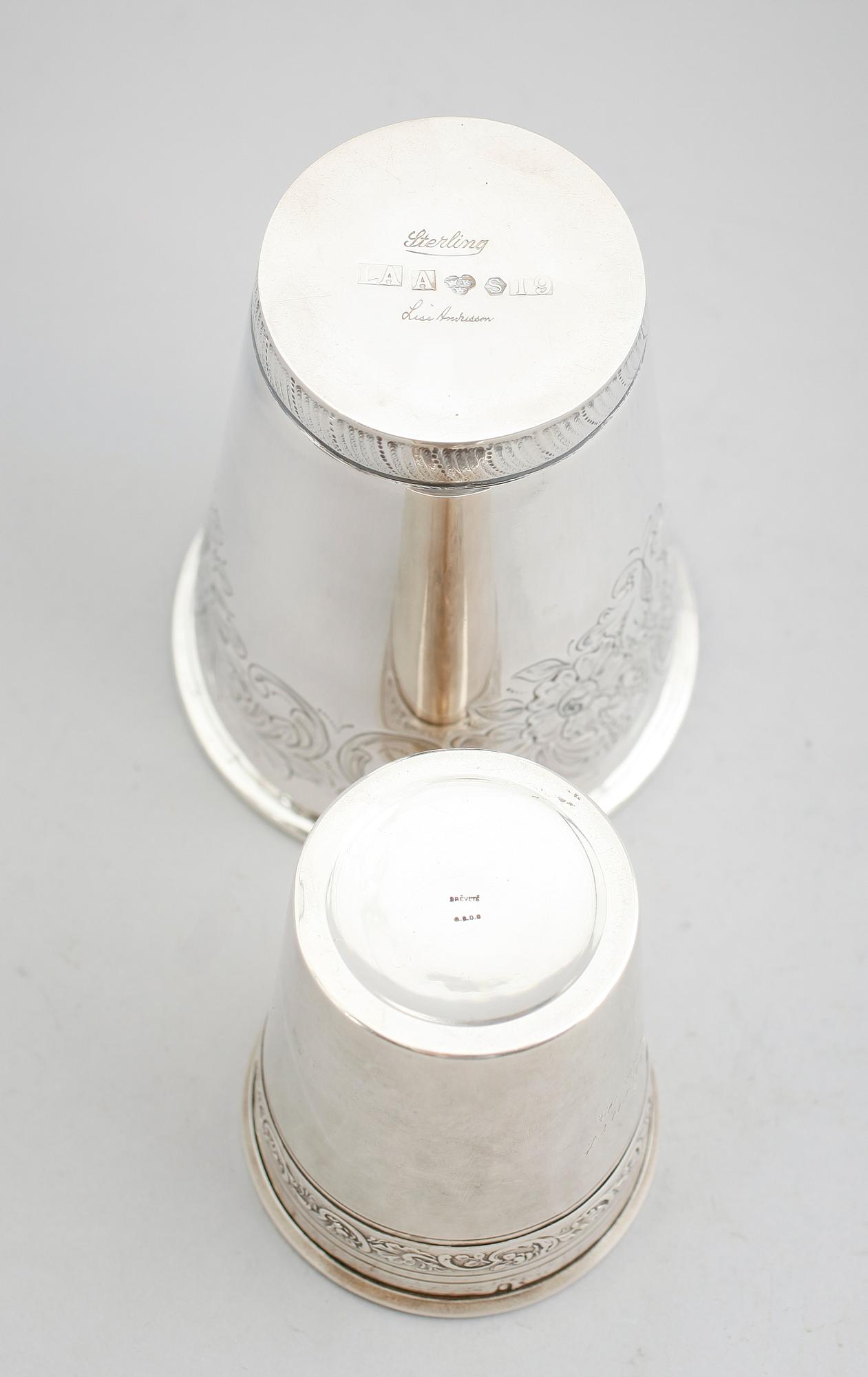 BÄGARE, 2 st, silver, 1900-tal. Vikt ca 203 gram.