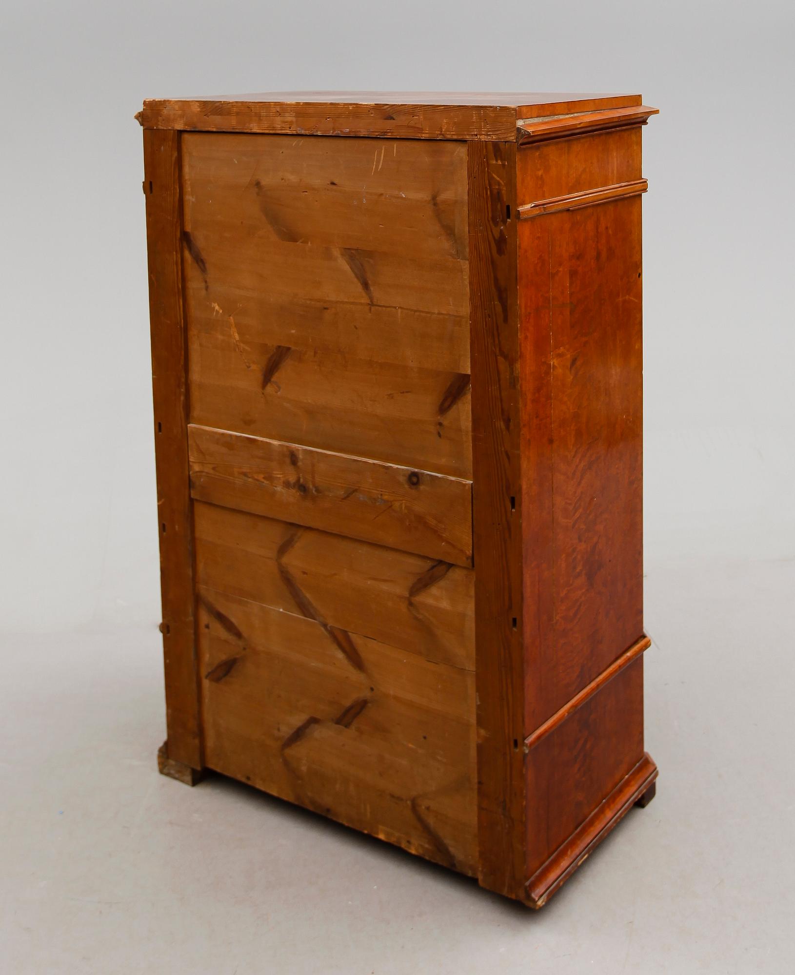 CHIFFONJÉ, 1800-talets mitt.