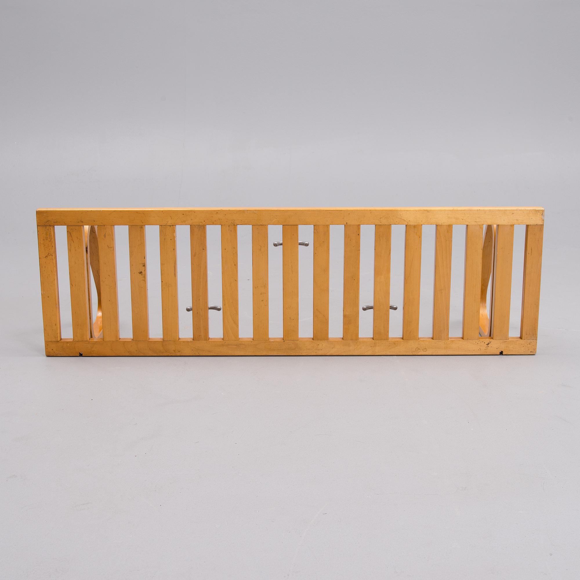 ALVAR AALTO, klädhängare, Artek, 1900-talets mitt.