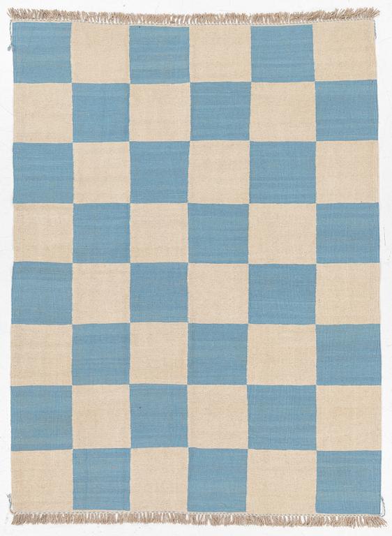 A Kelim carpet, c. 240 x 177 cm.