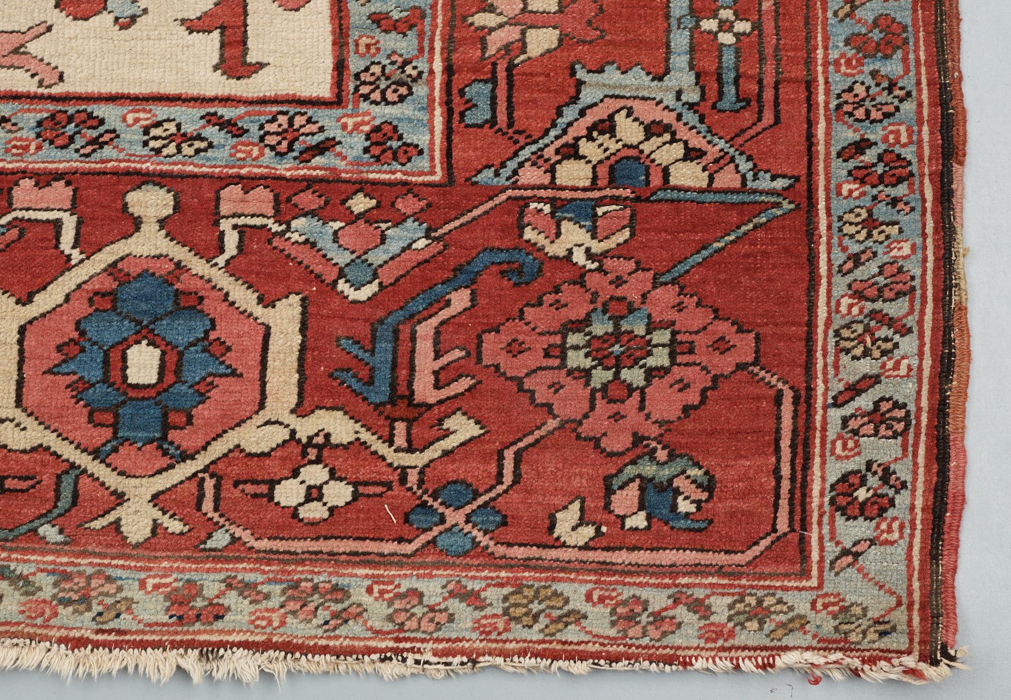 ANTIK HERIS. 395,5 x 280,5 cm.