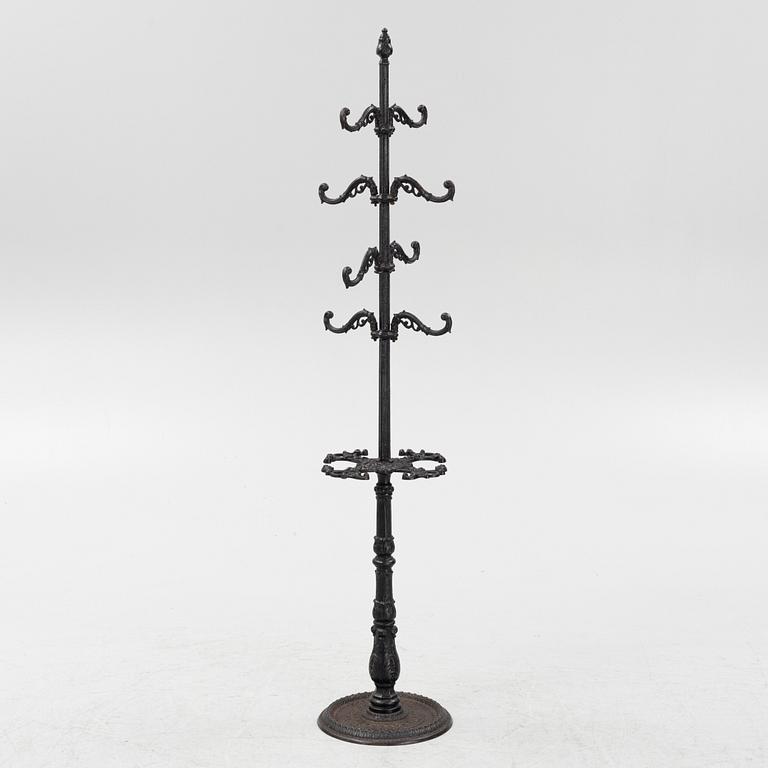 A cast iron clothes hanger, early 20th century.