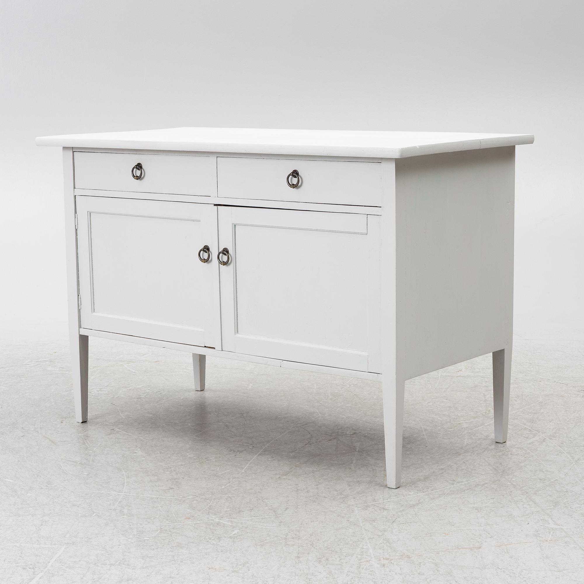 Chest of drawers/cabinet, first half of the 20th century.