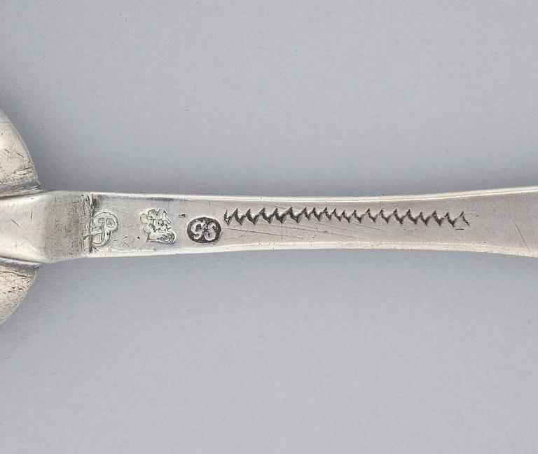SKEDAR, 3 st, silver, olika mästare, Sverige 1700-tal. Bla Gustaf Stafhell, Stockholm 1773 och Arboga. Vikt 137 gr.