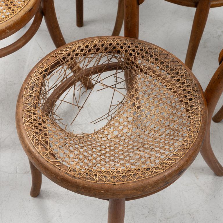 Five Thonét chairs No 14, Vienna around 1900.