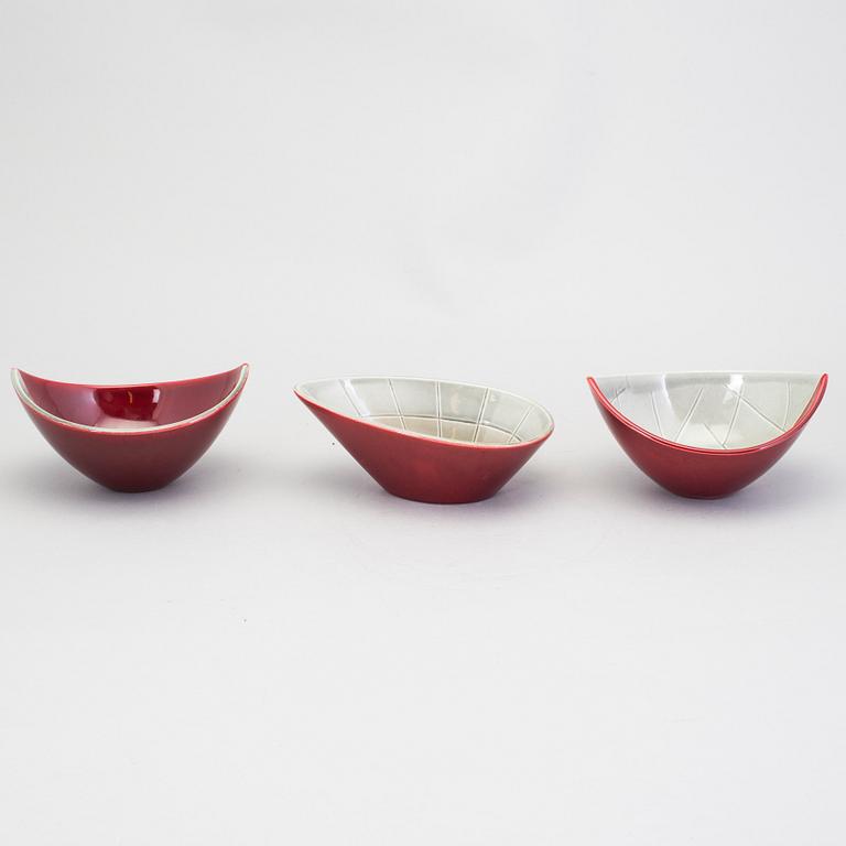 CARL-HARRY STÅLHANE, 8 skålar i flintgods, "California", Rörstrand, 1950-tal.