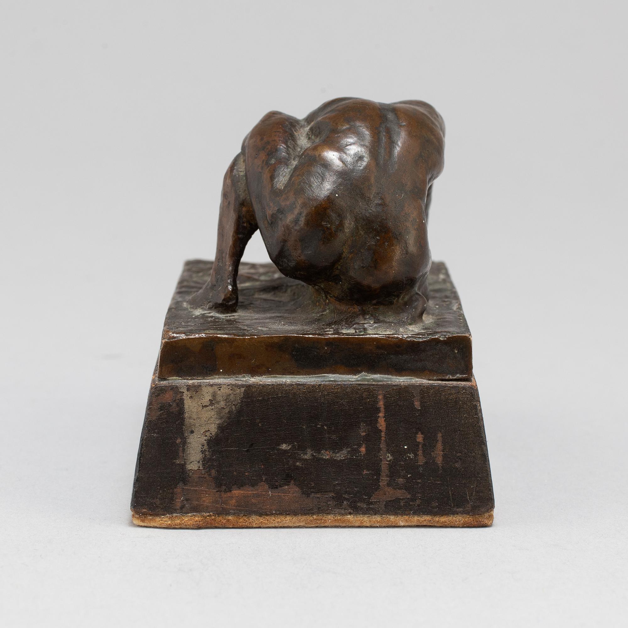 IVAR JOHNSSON, Sculpture. Bronze, unsigned. Height 4.5 cm, length 9 cm.