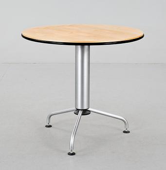 SOFFBORD, Vico Magistretti för Fritz Hansen, 1999.