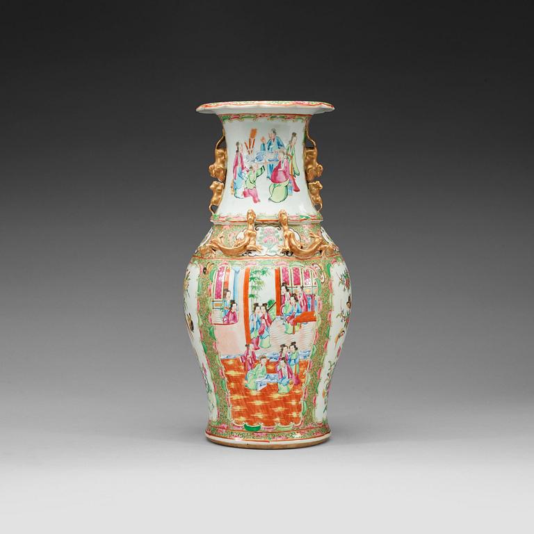 A Canton famille rose vase, Qing dynasty, 19th Century.