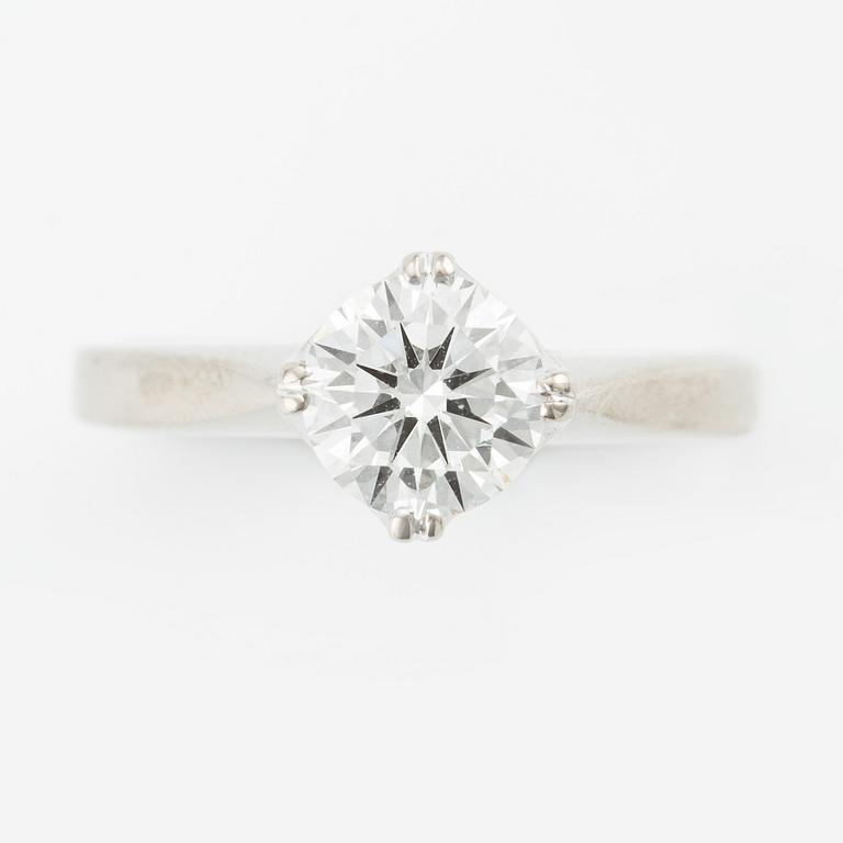 Ring, 18K vitguld med briljantslipad diamant, ca 0.70 ct.