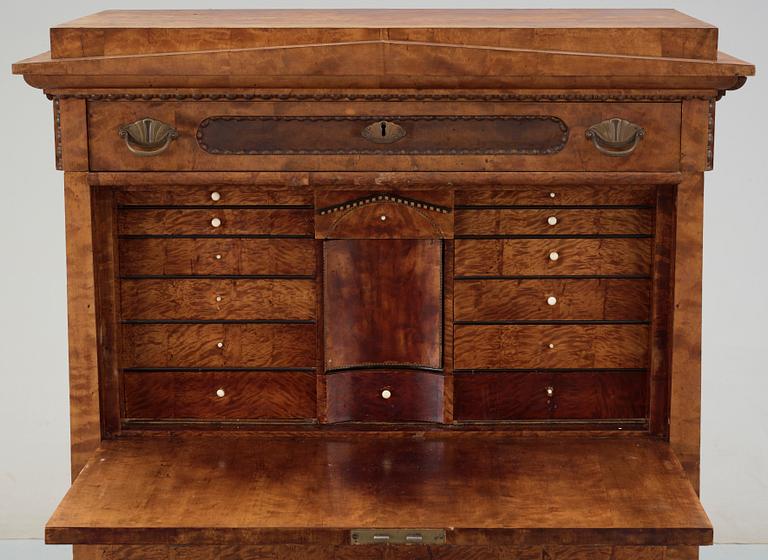 CHIFFONJÉ, senempire, 1800-talets mitt.