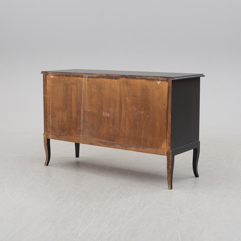 SIDEBOARD, 1900-talets första hälft.