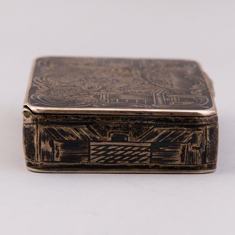 SNUFF BOX, silver with niello decoration, Moscow probably 1826, goldsmith OB.