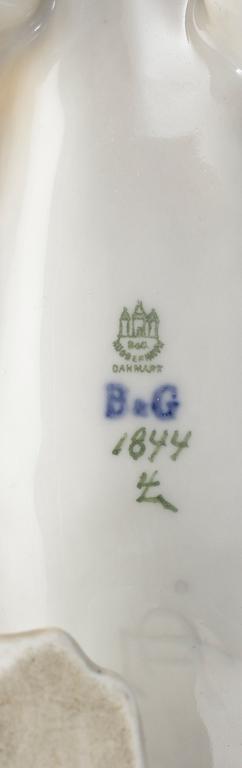 FIGURINER, 2 st, porslin, Bing & Gröndahl, Köpenhamn, Danmark.