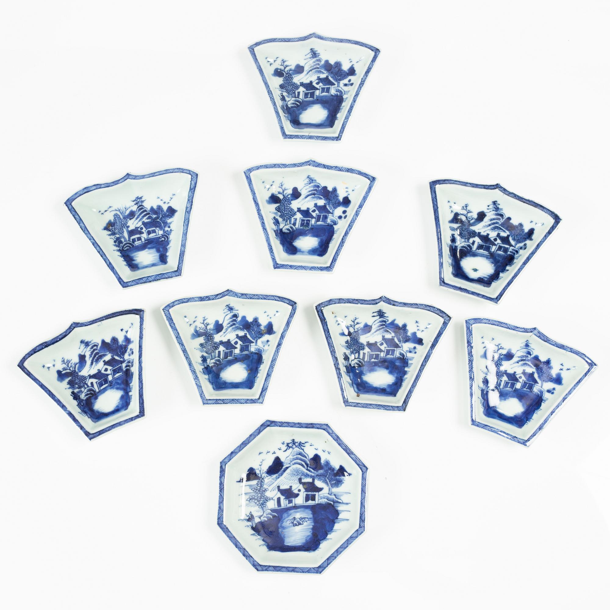 A nine piece Chinese export blue and white cabaret, Qing dynasty, Qianlong (1736-95).