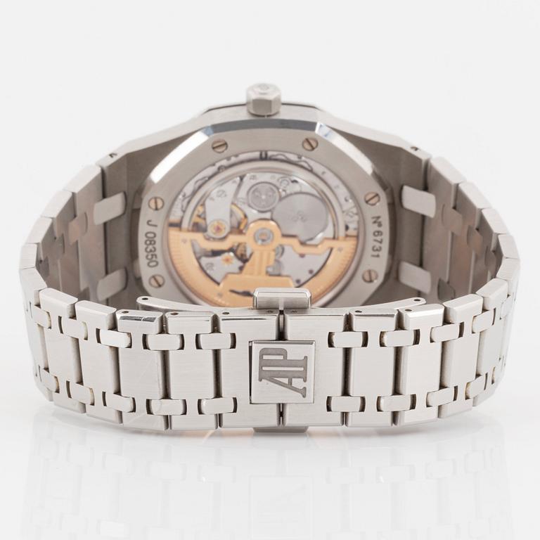 Audemars Piguet, Royal Oak, "Jumbo" Extra-Thin.