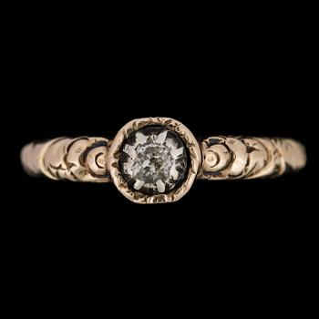 RING, 14 K guld med antikslipad diamant ca 0,06ct. Vikt ca 1,8g.