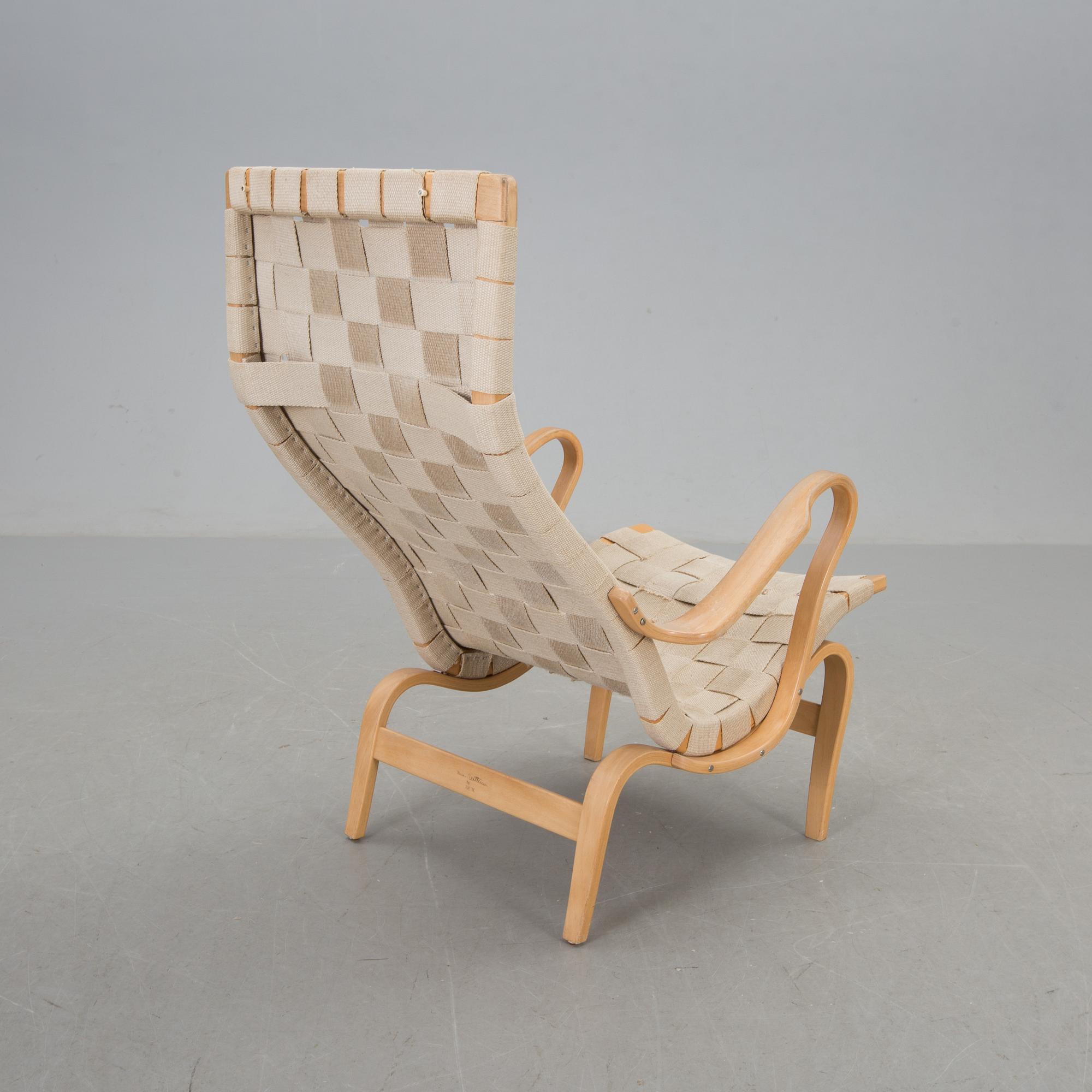 VILSTOL, "Pernilla" Bruno Mathsson för Dux.