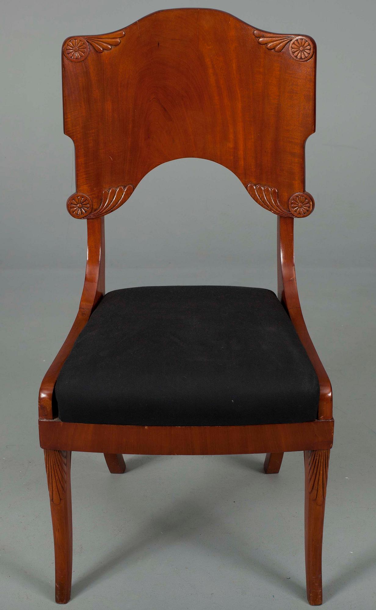 STOL, mahogny, empire, Ryssland, 1800-talets början.