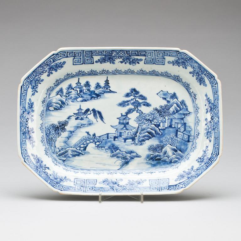 FAT, porslin, Kina, 17/1800-tal.