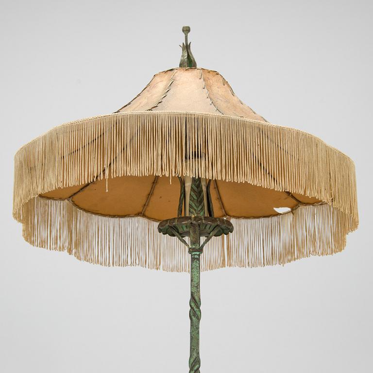 Lattiavalaisin, malli 811, Taidetakomo Hakkarainen, 1930-luku.