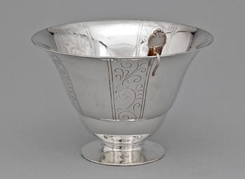 SÅSSKÅL med SÅSSLEV, silver, GAB, Stockholm 1930 resp 1963. Tot vikt 389 g.