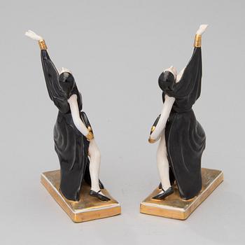 A pair of art déco porcelain figurines, Jean Born / Robj, Paris 1920s.