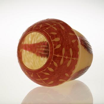 A Charles Schneider cameo glass vase, Le Verre Francais, France 1920's.