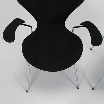 Arne Jacobsen, stolar, 7 st, "Sjuan", Fritz Hansen, Danmark, 1900-talets slut.