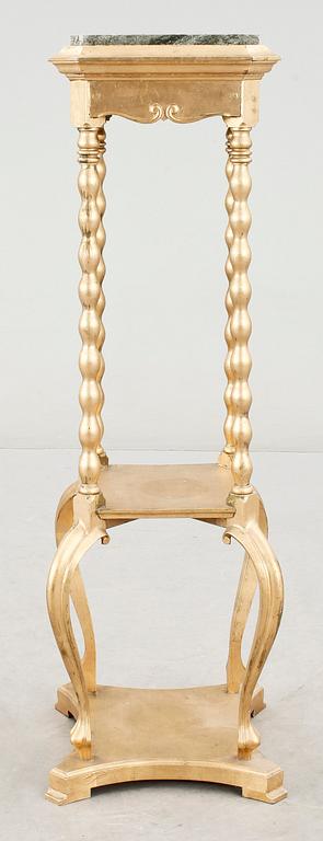 PIEDESTAL,  1900-talets första hälft.