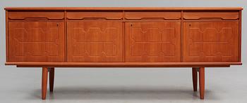SIDEBOARD, Nordås Bruk A/S, Nesttun, Norge, 1900-talets mitt.