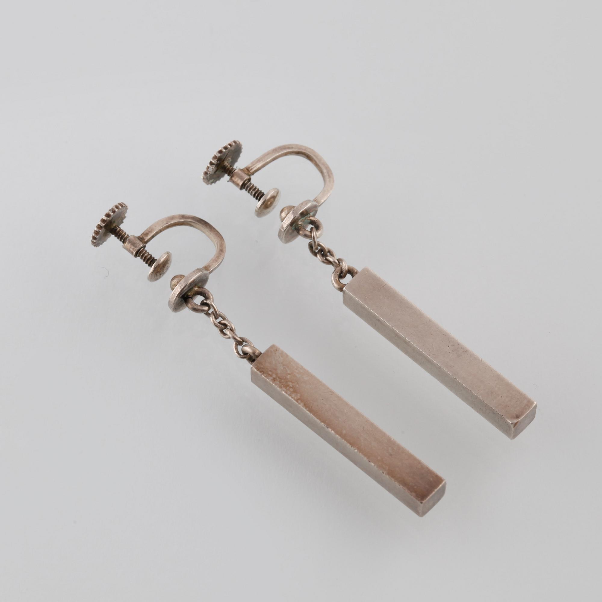 ÖRHÄNGEN, silver, Wiwen Nilsson, Lund. Vikt 10,3 gram.