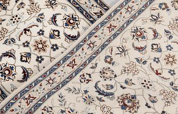 A part silk Nain, runner so called 9 LAA, ca 290 x 75 cm.