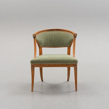 BALJFÅTÖLJ sengustaviansk, 1800-talets början.