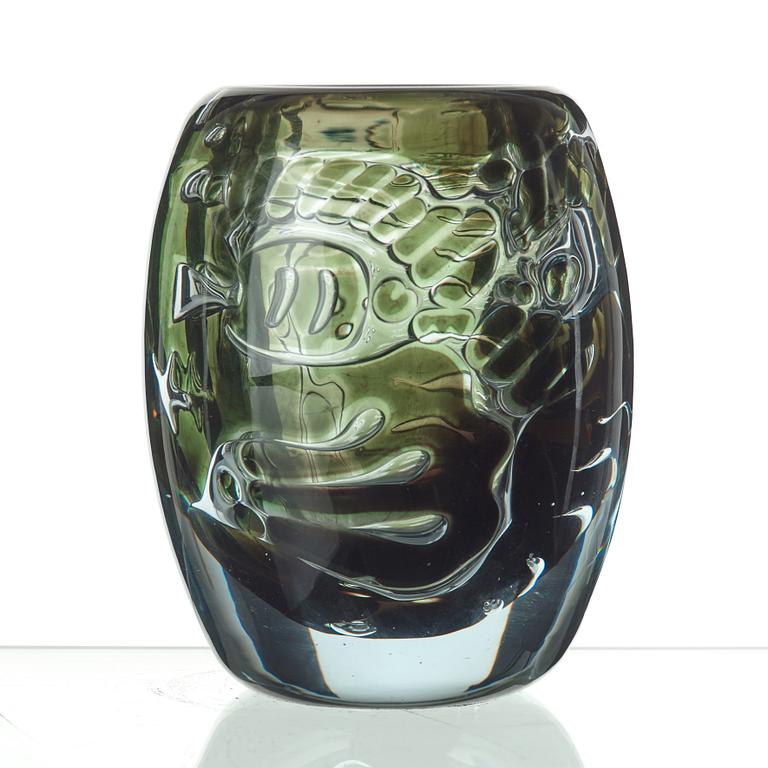 Edvin Öhrström, An Edvin Öhrström ariel glass vase, Orrefors, Sweden 1937.