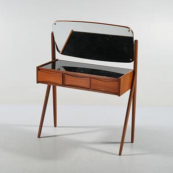 SMINKBORD, 1900-talets tredje kvartal.