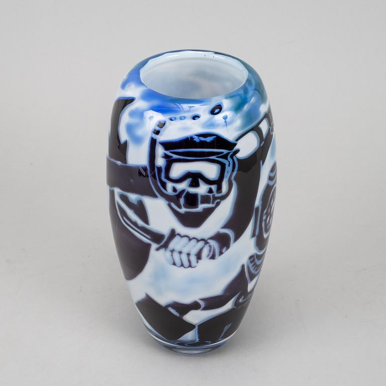 Robert Huber Petersson, an unique graal vase Sweden, 2010.