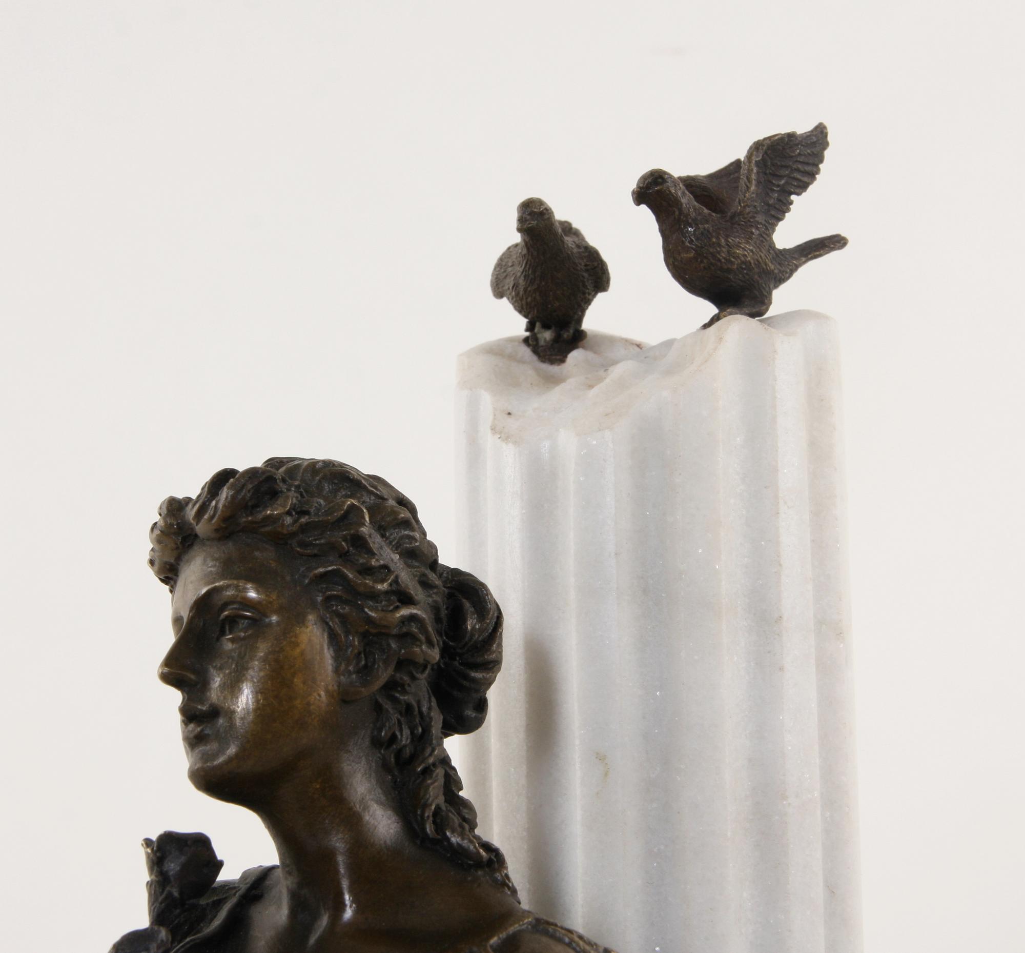 FIGURIN, patinerad brons och alabaster, 1900/2000-tal.