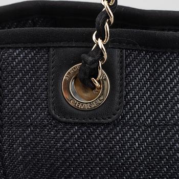 Chanel, "Deauville" Shopping tote, 2020.