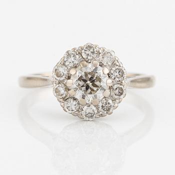 Ring carmoséring, 18K vitguld med briljantslipade diamanter.