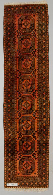 MATTA, Afghan. Ca 360 x 85 cm.